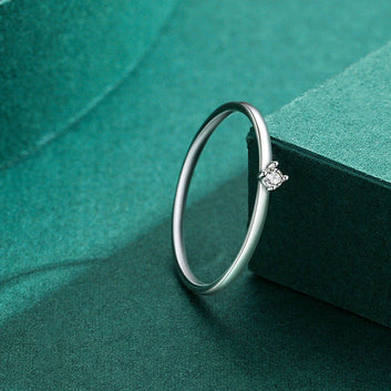 Exquisite Moissanite Finger Ring For Women